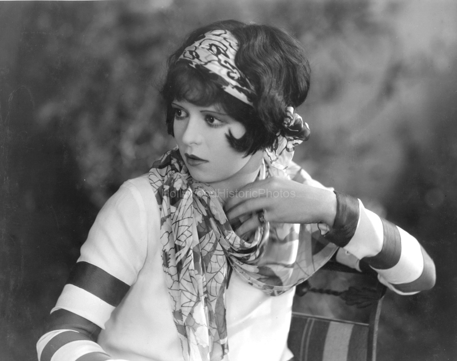 Clara Bow 1926 Starring in Kid Boots wm.jpg